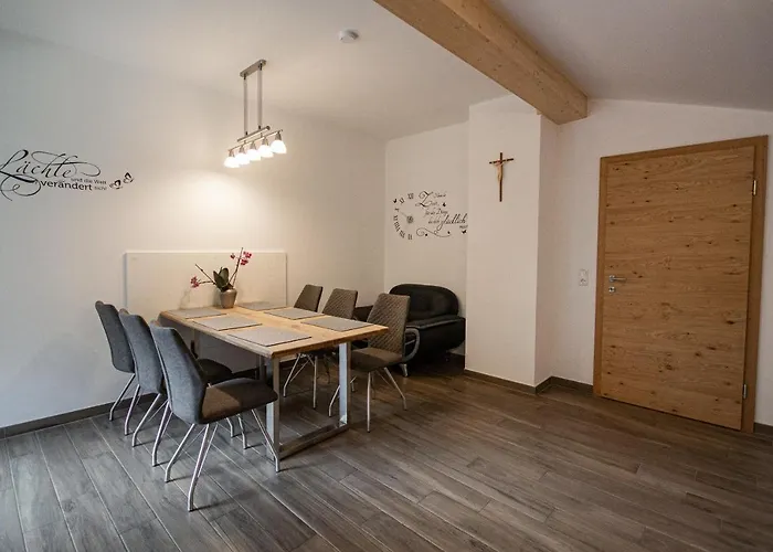 Nagelehof Blaser * Navis