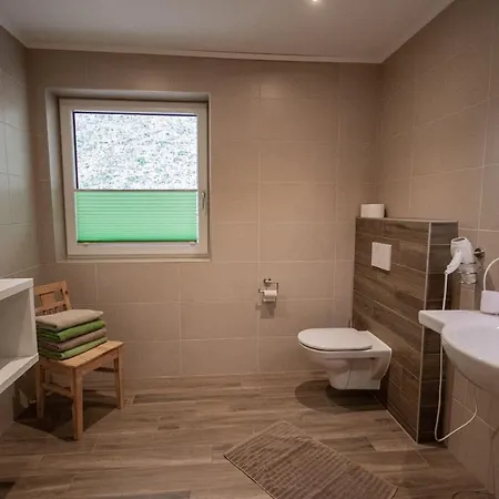 Nagelehof Blaser * Navis